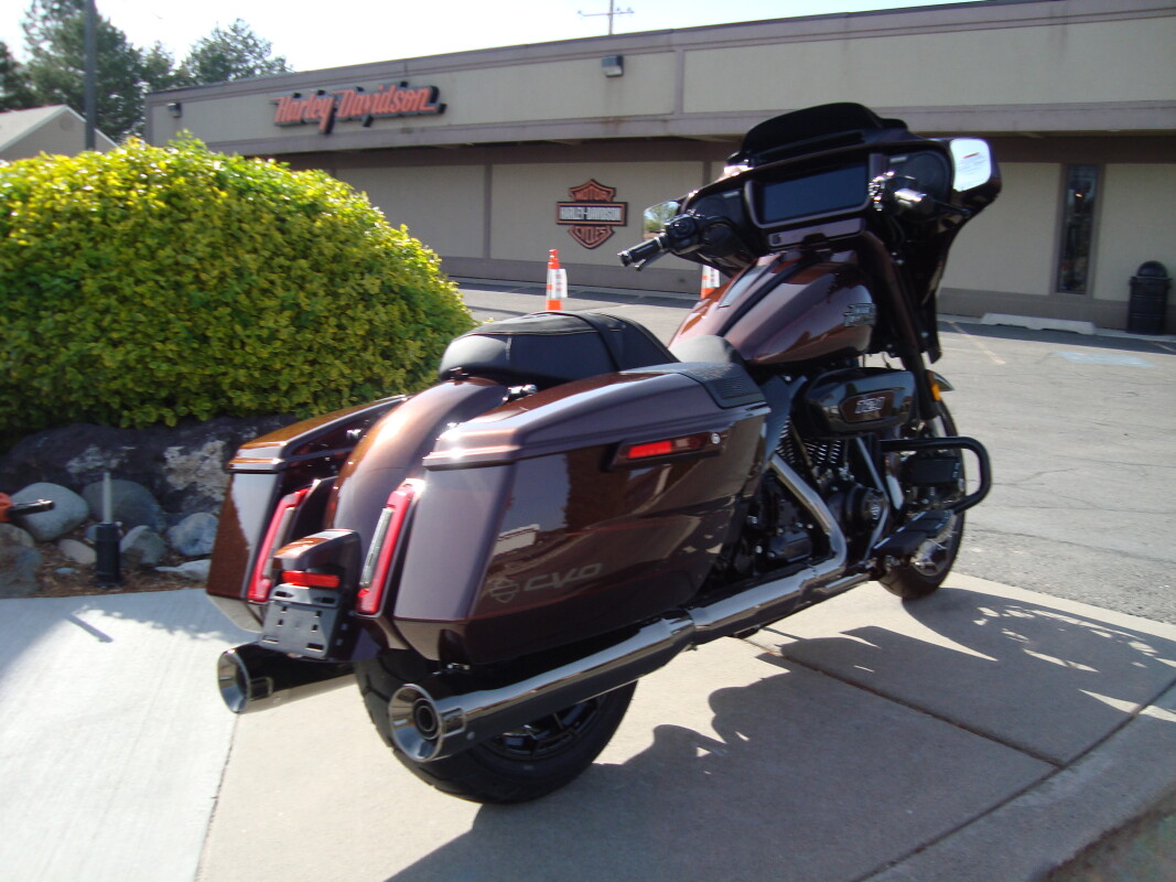 2024 Harley-Davidson CVO Street Glide Copperhead - Photo 5