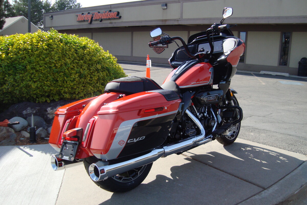 2024 Harley-Davidson CVO Road Glide Legendary Orange - Photo 5