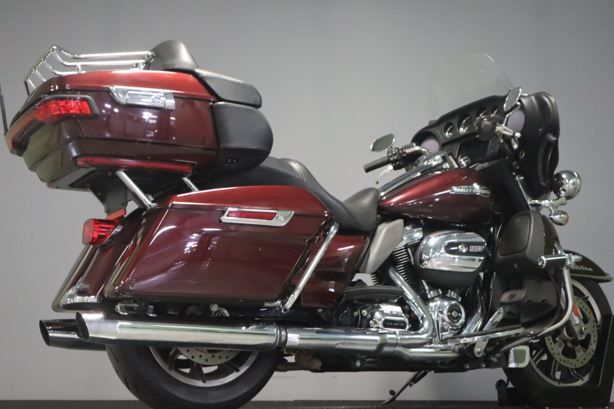 2019 Harley-Davidson Electra Glide Ultra Classic FLHTCU - Photo 8