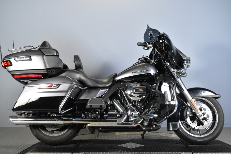 2014 Harley-Davidson® Ultra Limited FLHTK
