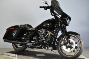 2022 Harley-Davidson® Street Glide® ST FLHXST thumb 2