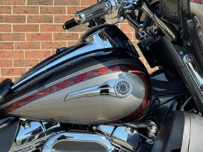 PRICE REDUCED! 2016 Harley-Davidson CVO Limited FLHTKSE thumb 3