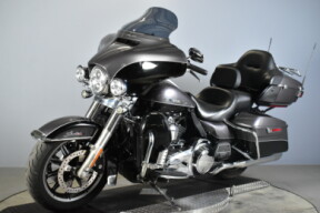 2014 Harley-Davidson® Ultra Limited FLHTK thumb 0