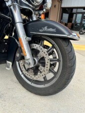 2019 Harley-Davidson<sup>®</sup> Ultra Limited Industrial Gray Denim/Black Denim thumb 2