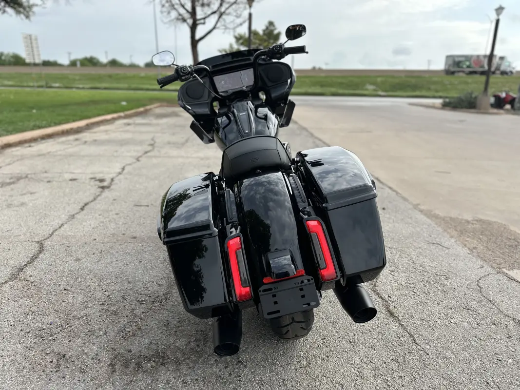 2025 Harley-Davidson Road Glide - Photo 6