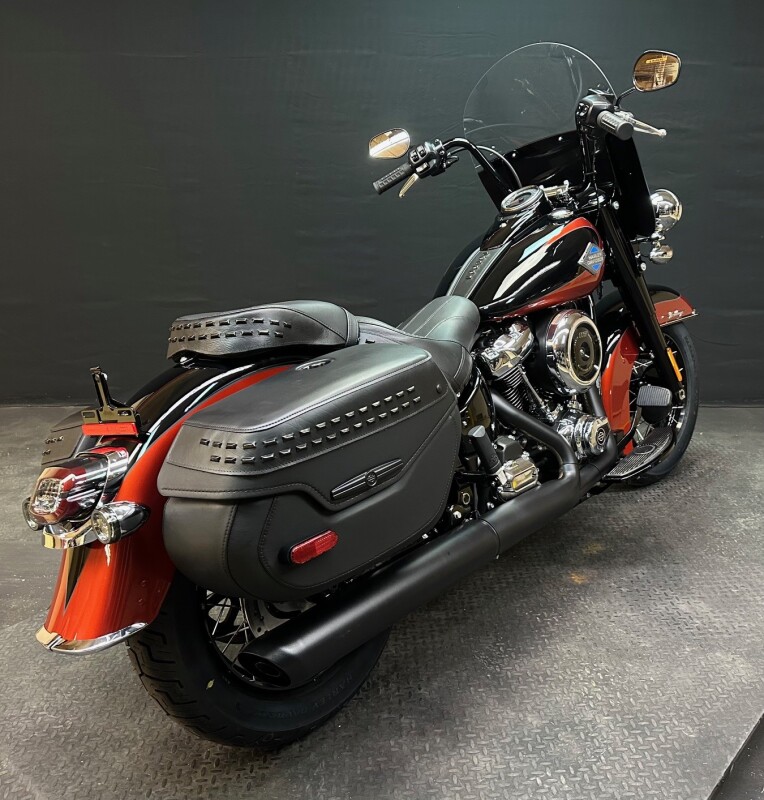Harley-Davidson Heritage Classic 2025 FLHC WHISKY FIRE/ BLK - Photo 9