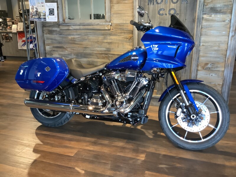 Harley-Davidson<sup>®</sup> Low Rider<sup>®</sup> ST 2025 FXLRST S6-25 Blue Burst