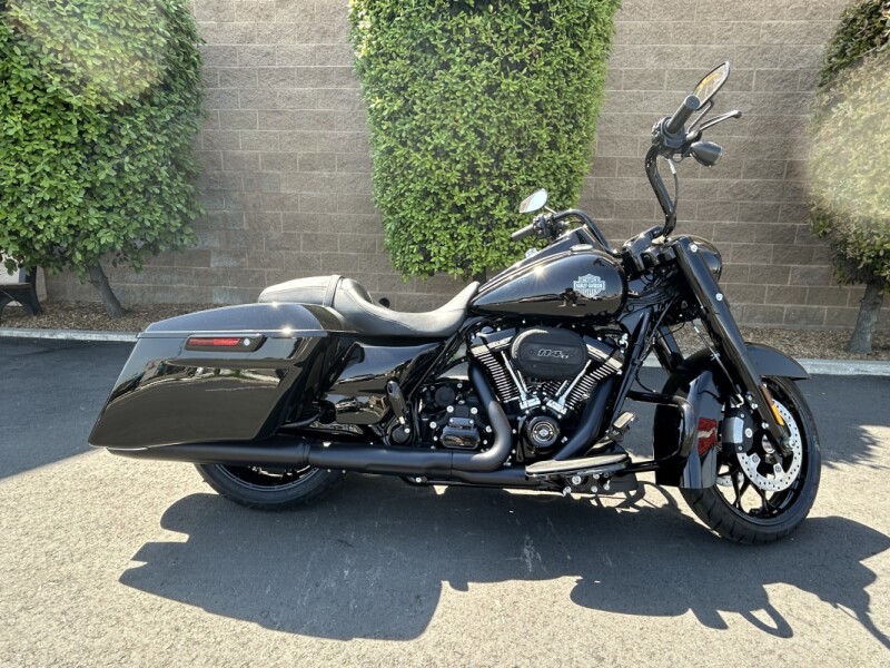 FLHRXS 2025 Road King<sup>®</sup> Special