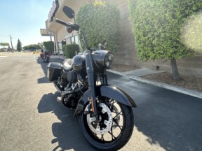 FLHRXS 2025 Road King<sup>®</sup> Special thumb 2