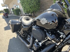 FLHRXS 2025 Road King<sup>®</sup> Special thumb 0