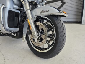 2019 Harley-Davidson<sup>®</sup> Ultra Limited thumb 1
