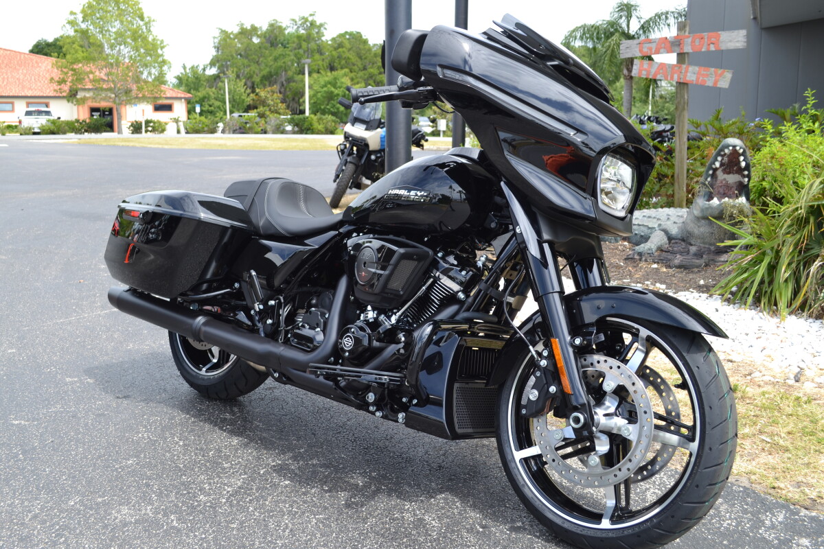 2025 Harley-Davidson Street Glide - FLHX - Photo 4