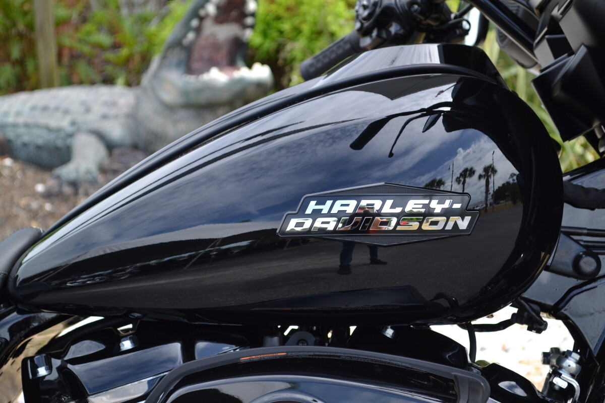 2025 Harley-Davidson Street Glide - FLHX - Photo 2
