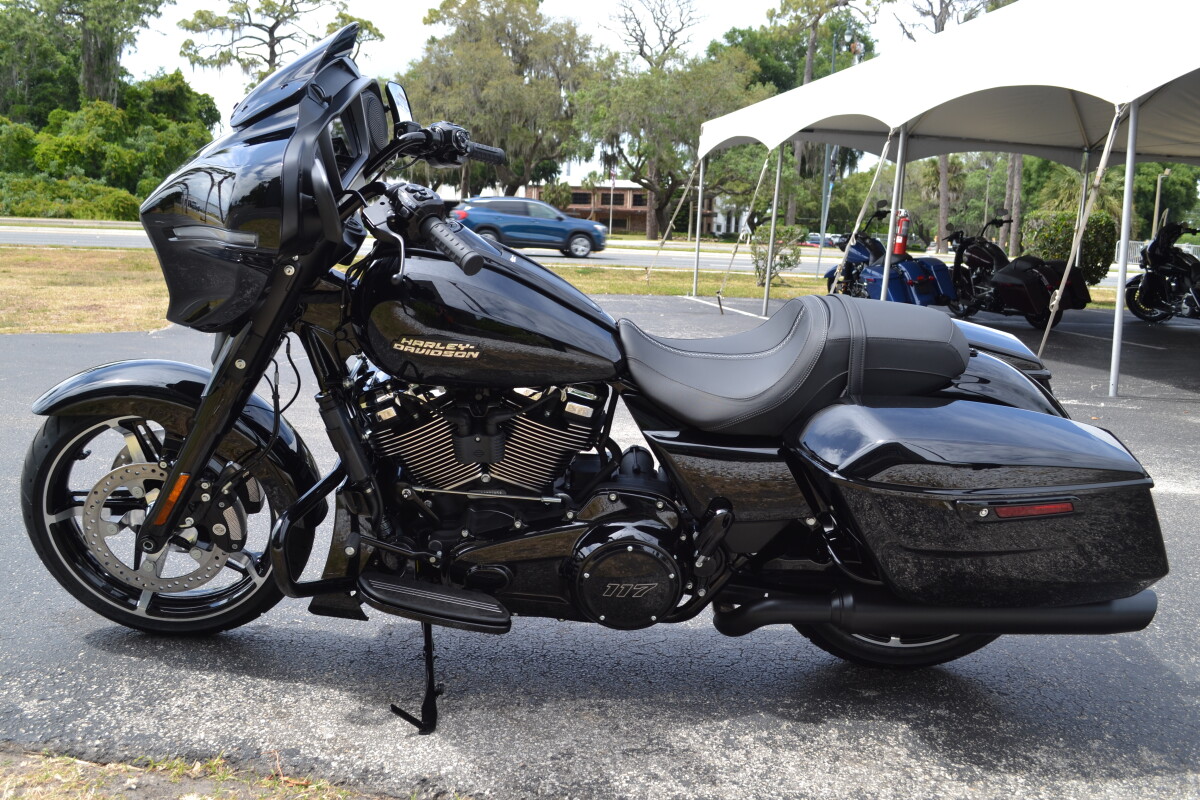 2025 Harley-Davidson Street Glide - FLHX - Photo 8