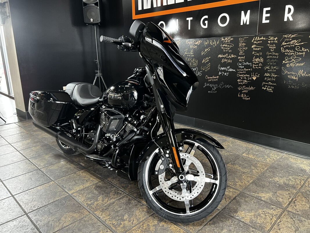2025 Harley-Davidson Street Glide Vivid Black - Black Finish - Photo 2