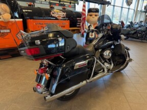 2012 Harley Davidson Electra Glide Ultra Limited FLHTK thumb 3