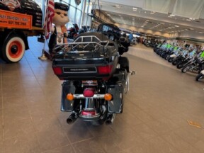 2012 Harley Davidson Electra Glide Ultra Limited FLHTK thumb 2