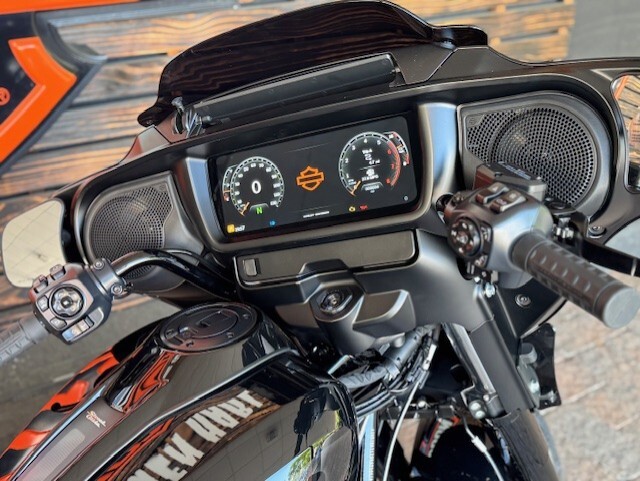 2025 Harley Davidson Street Glide FLHX - Photo 5