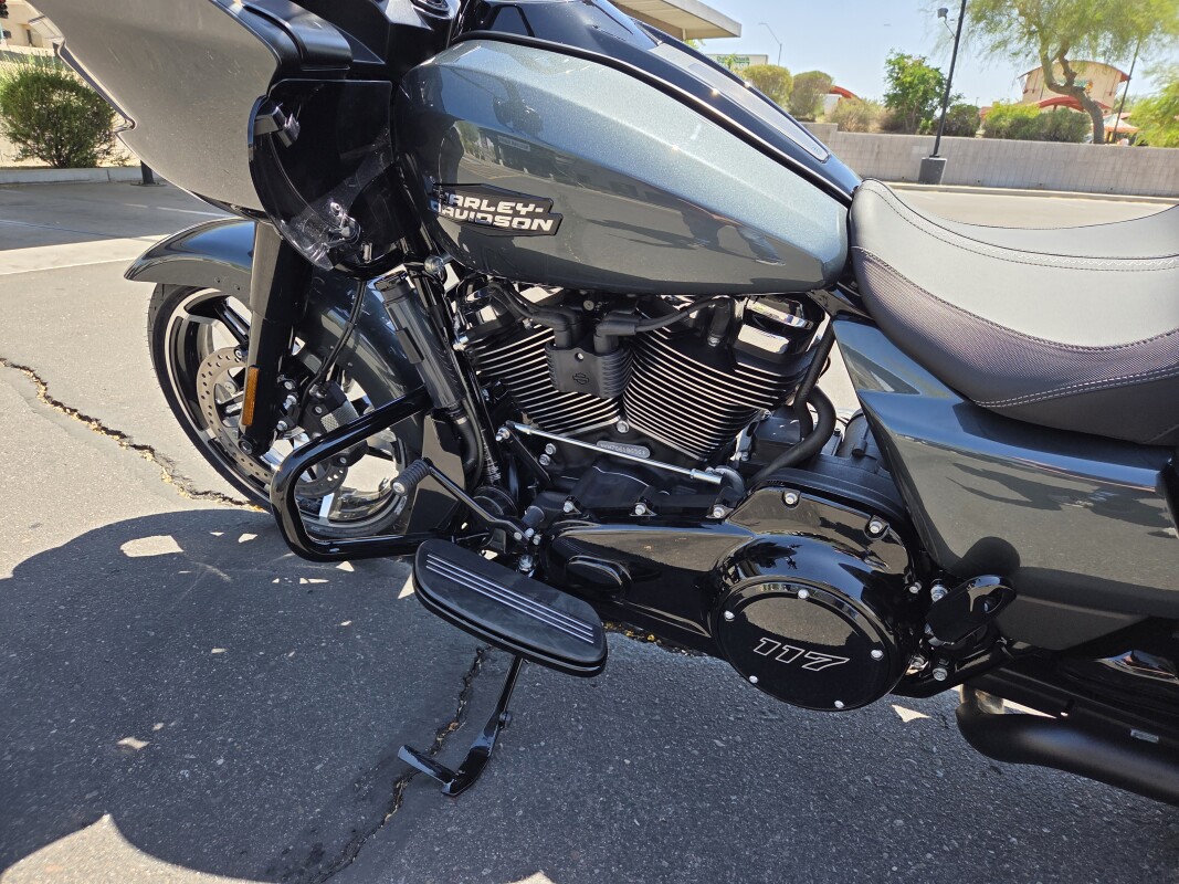 FLTRX 2025 Road Glide - Photo 5