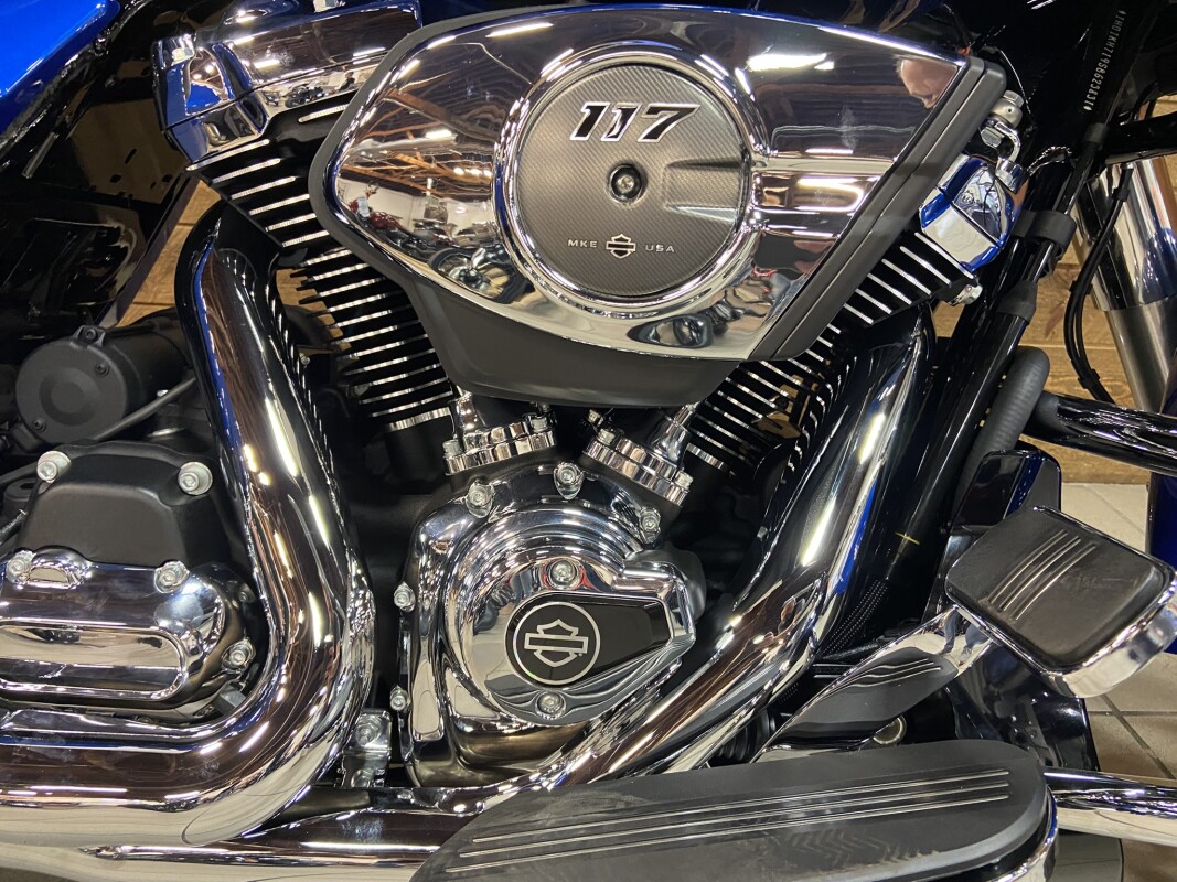 2025 Harley-Davidson Road Glide Blue Burst FLTRX - Photo 3