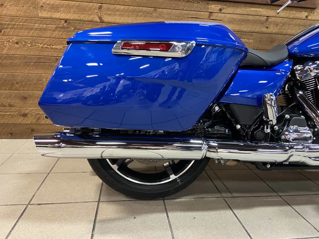 2025 Harley-Davidson Road Glide Blue Burst FLTRX - Photo 5