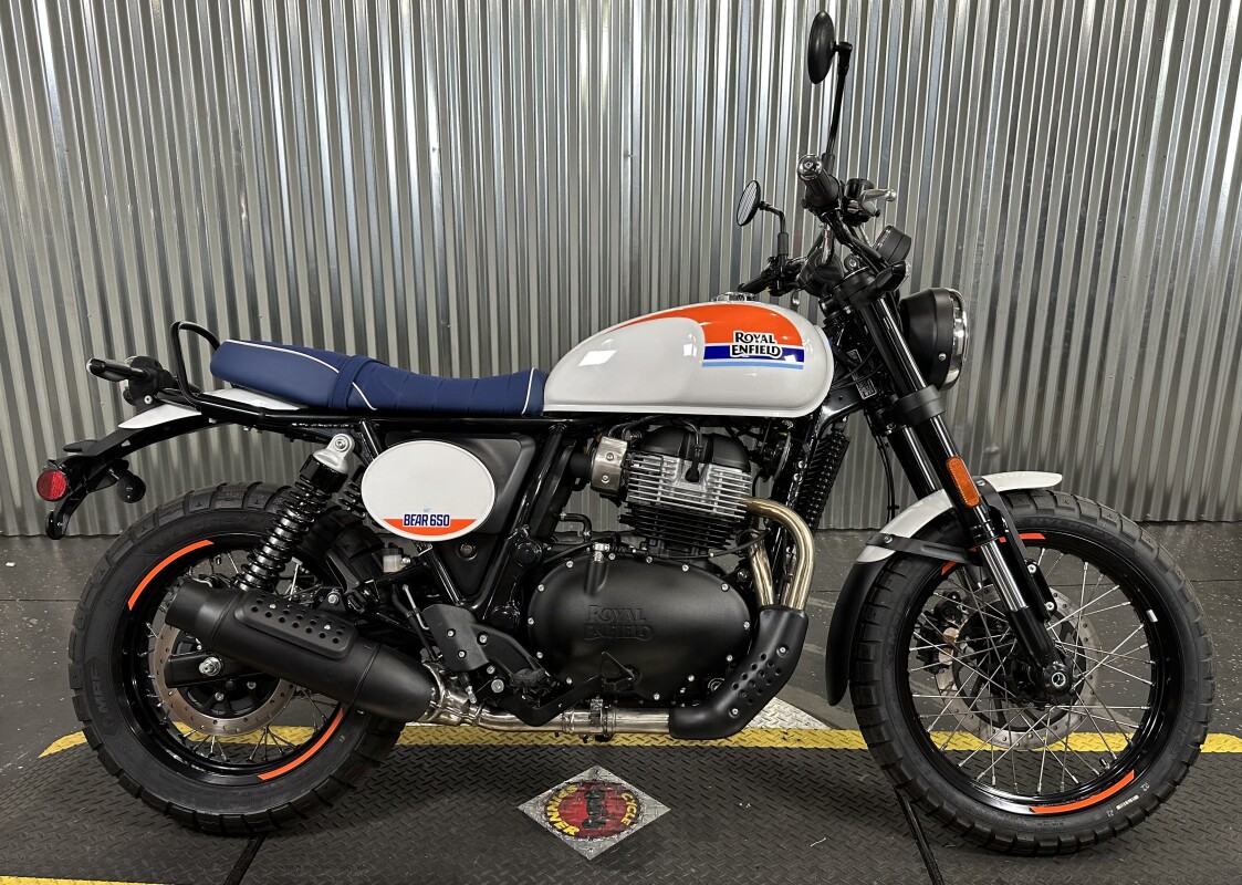 2025 Royal Enfield Bear 650 Boardwalk White