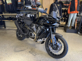 2023 Harley-Davidson<sup>®</sup> Pan America™ 1250 thumb 3