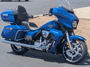 2025 Harley-Davidson® Street Glide® Ultra thumb 2