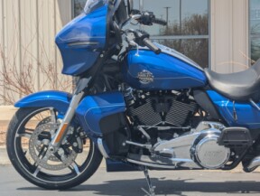 2025 Harley-Davidson® Street Glide® Ultra thumb 0
