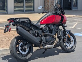 2025 Harley-Davidson® Pan America® 1250 ST thumb 1