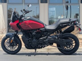2025 Harley-Davidson® Pan America® 1250 ST thumb 3