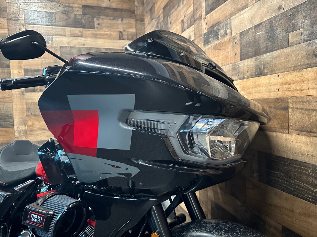 2025 Harley-Davidson CVO Road Glide ST Hot Lap FLTRXSTSE - Photo 4