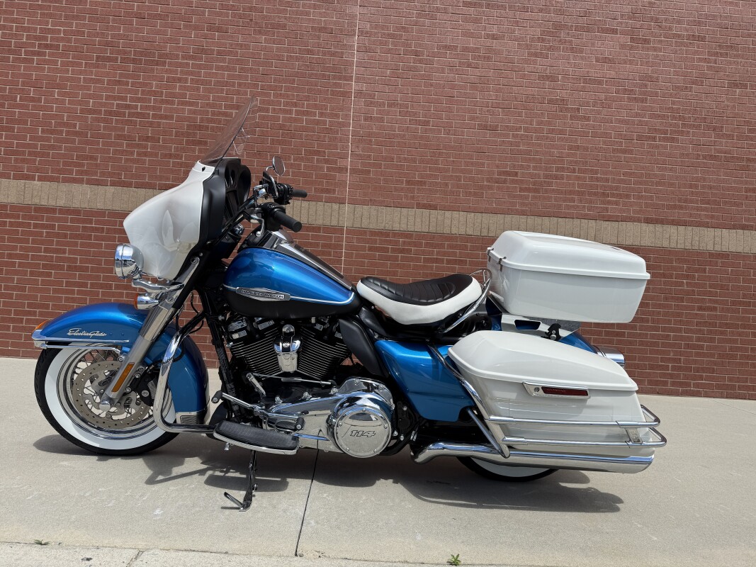 FLH 2021 Electra Glide Revival - Photo 6