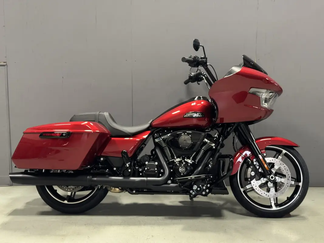 FLTRX 2025 Road Glide