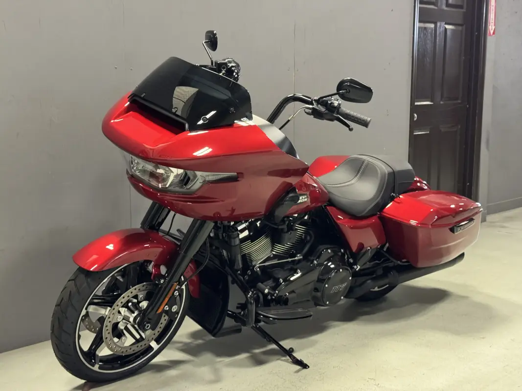 FLTRX 2025 Road Glide - Photo 4