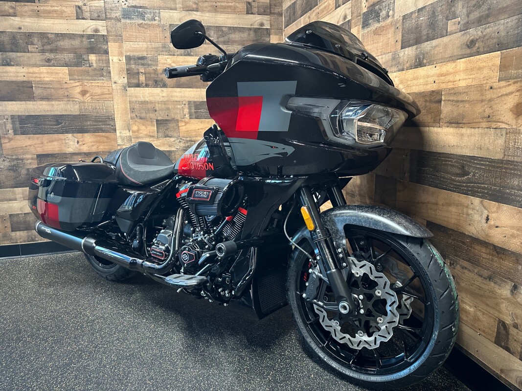 2025 Harley-Davidson CVO Road Glide ST Hot Lap FLTRXSTSE - Photo 3
