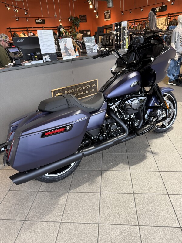FLTRX 2025 Road Glide - Photo 3