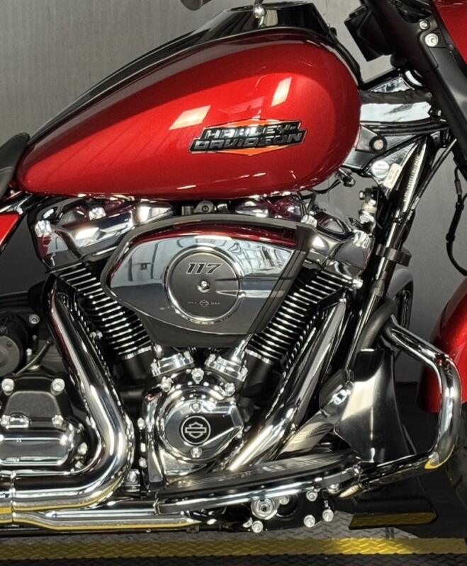 2025 Harley-Davidson Street Glide FLHX BRILLIANT RED - Photo 6