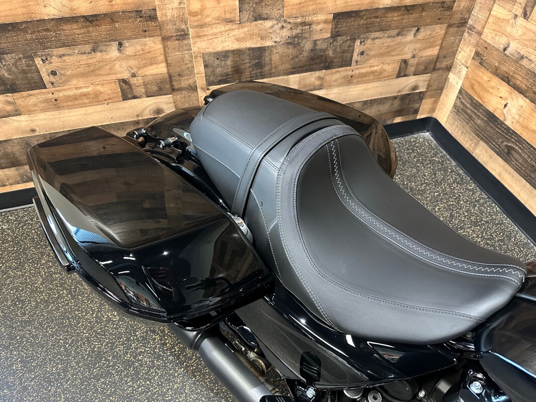 2025 Harley-Davidson Road Glide Midnight Firestorm - Black Finish FLTRX - Photo 5
