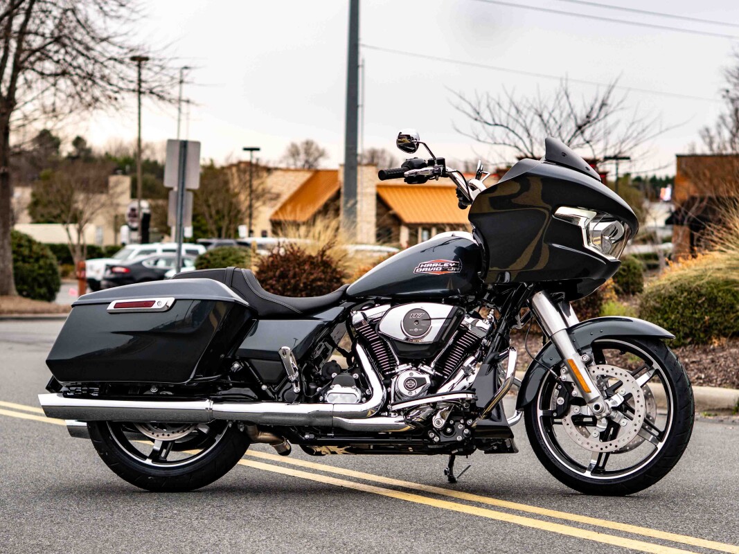 FLTRX 2025 Road Glide - Photo 4