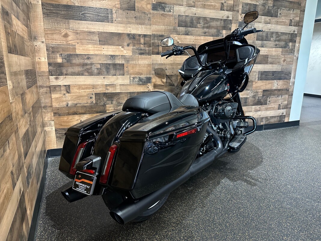 2025 Harley-Davidson Road Glide Midnight Firestorm - Black Finish FLTRX - Photo 2