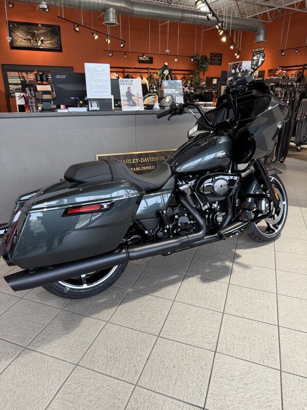 FLTRX 2025 Road Glide
