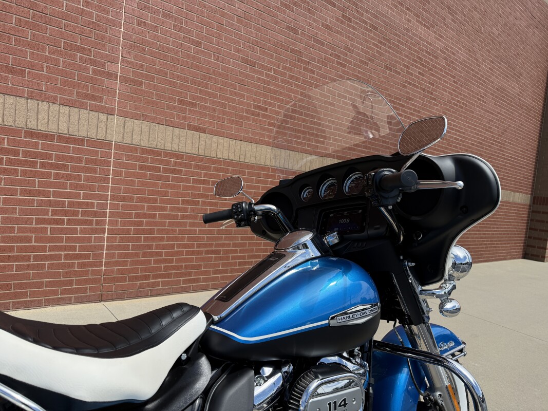 FLH 2021 Electra Glide Revival - Photo 5