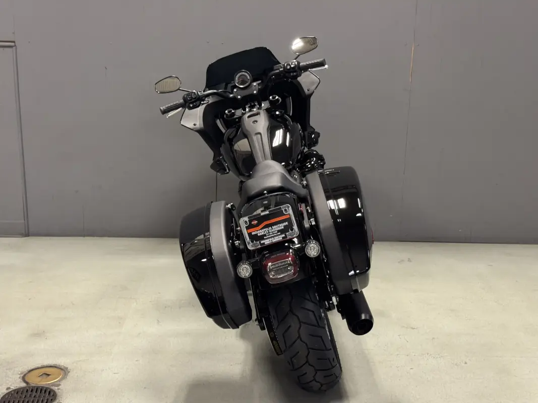 FXLRST 2025 Low Rider ST - Photo 8