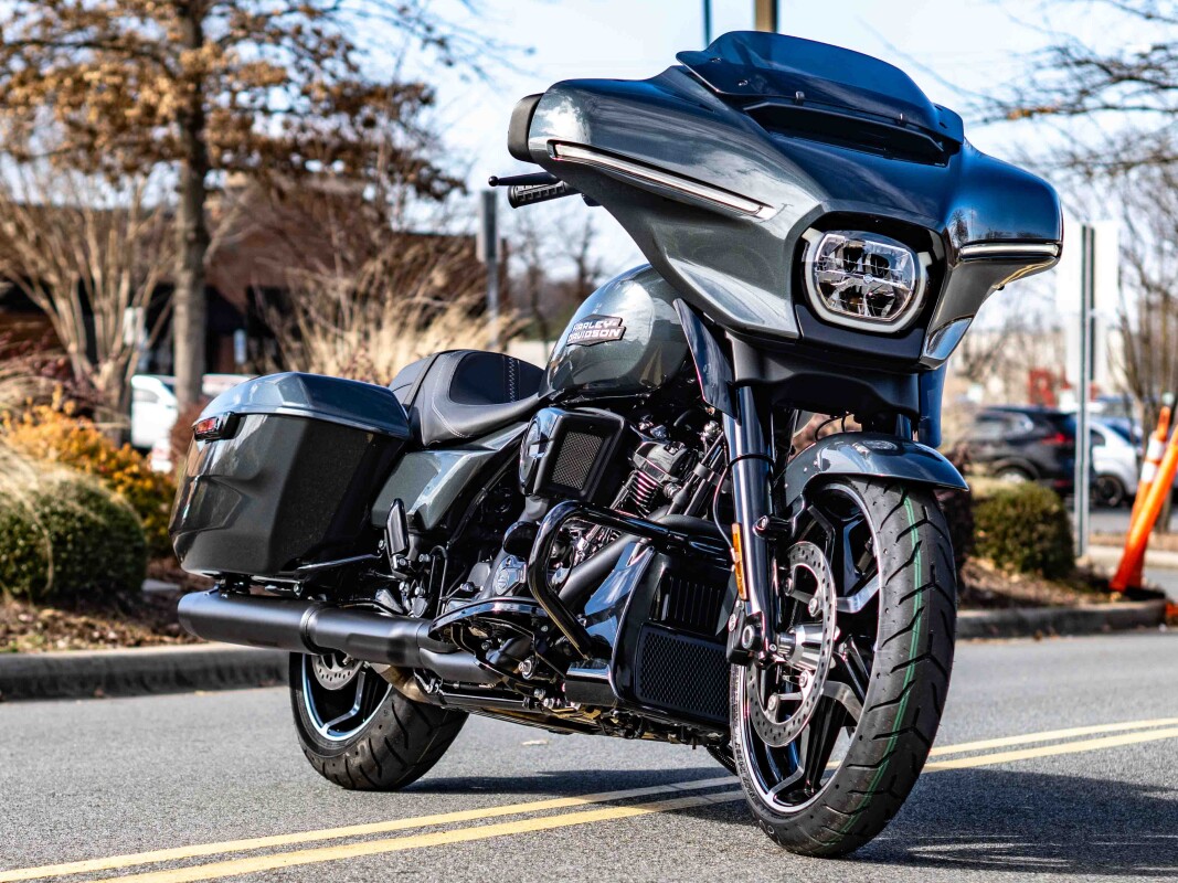 FLHX 2025 Street Glide - Photo 6
