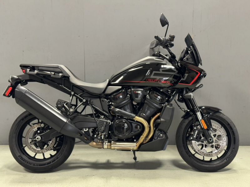 RA1250ST 2025 Pan America® 1250 ST