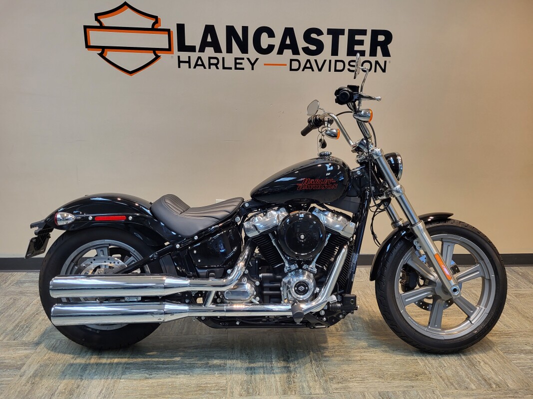 パーレー 2025 Harley-Davidson® Street Bob® Iron Horse Metallic w