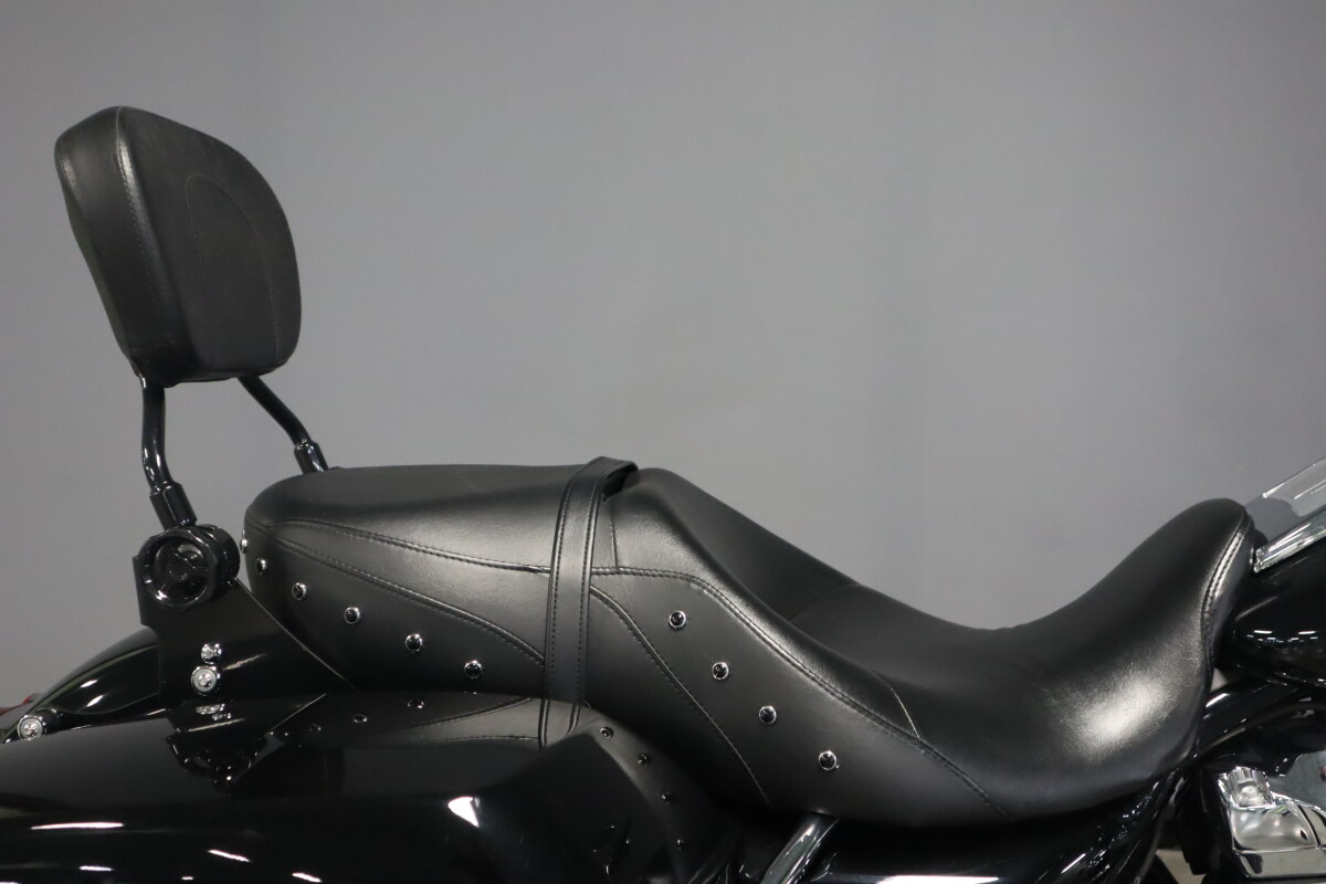 2019 Harley-Davidson Road King FLHR - Photo 9
