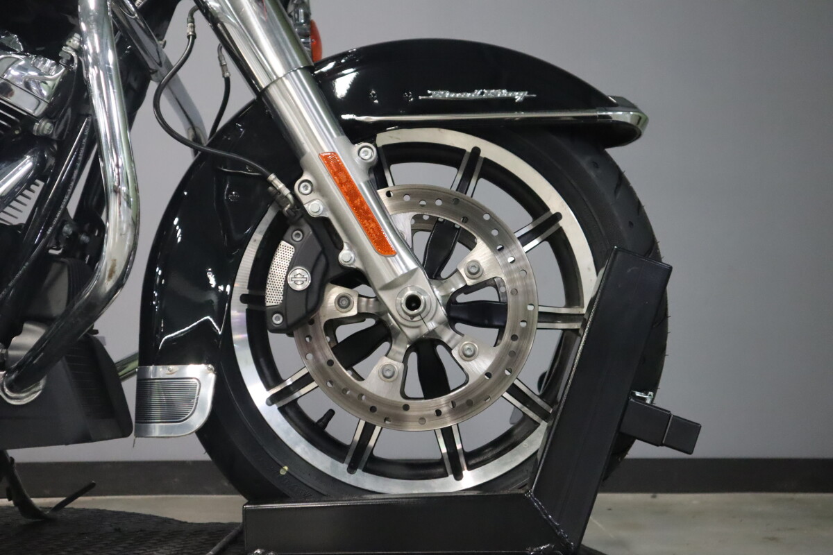 2019 Harley-Davidson Road King FLHR - Photo 10