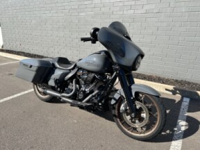 2022 FLHXST Street Glide ST 117ci  thumb 1